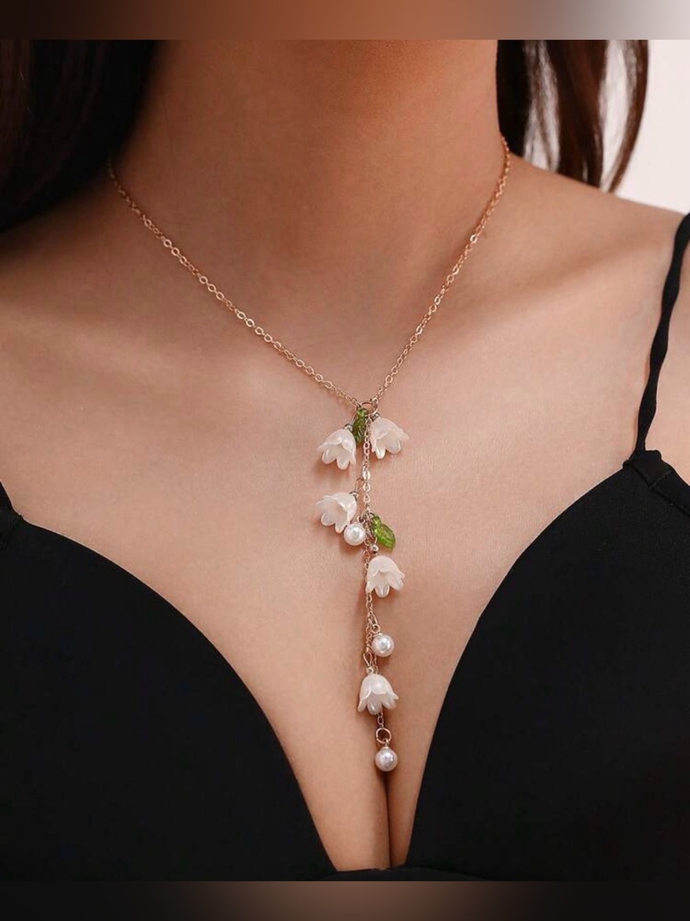 Delicate White Flower Drop Necklace A2024